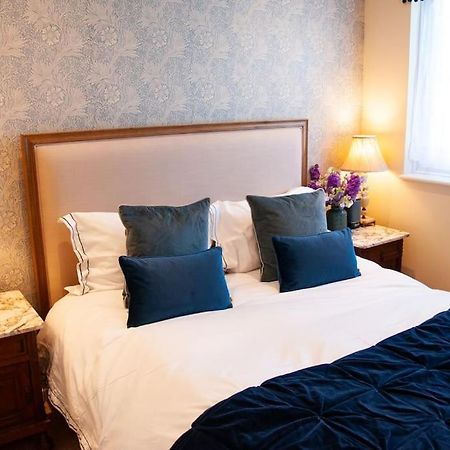 2 Bedroom House In Chichester Near Goodwood And Wittering Beaches Exterior foto