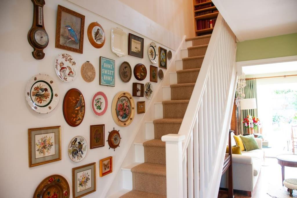 2 Bedroom House In Chichester Near Goodwood And Wittering Beaches Exterior foto